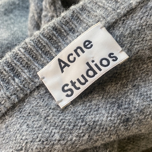 Acne Studios Oversized Gray Lambswool Sweater Dress - Size Small - Picture 16 of 17